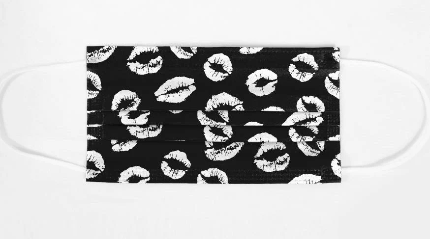 LIP PRINT DISPOSABLE FACE MASKS - Image 3